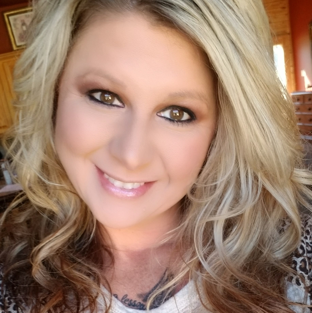 Meet your Posher, Tina